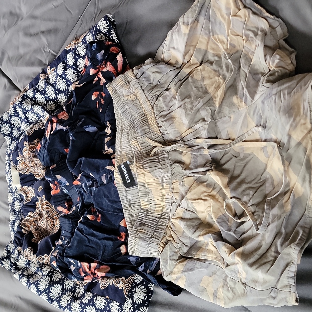 Lot of shorts Express super soft